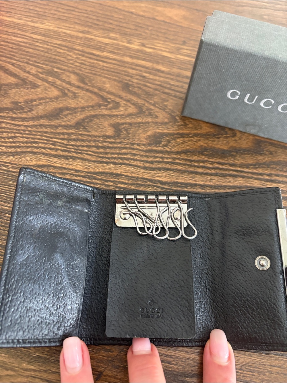 GUCCI Black Canvas GG Leather Trifold Key Holder w/ Box - Picture 7 of 9